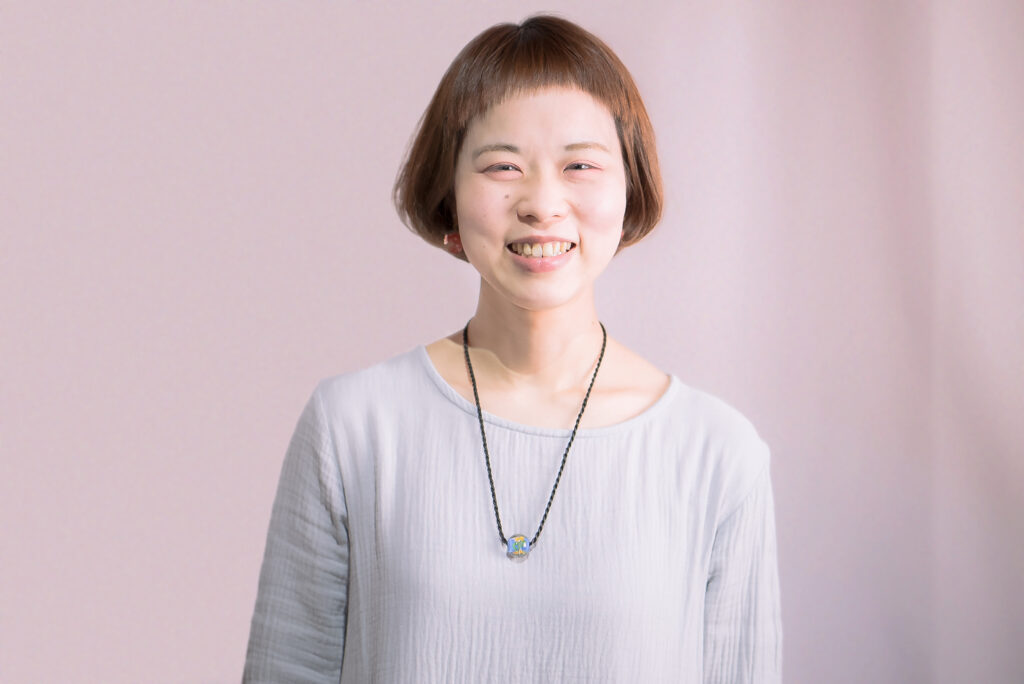 審査員 でこ