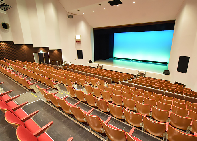 山梨市文化会館 大ホール